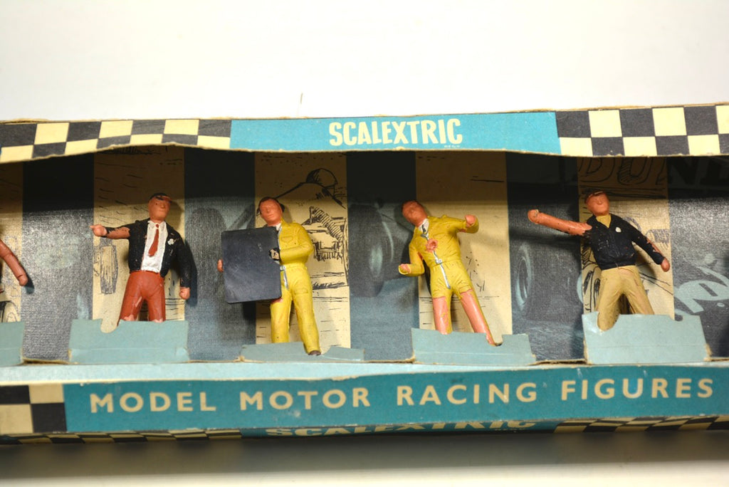 Scalextric Vintage Pit Team/Track officials Figures F300