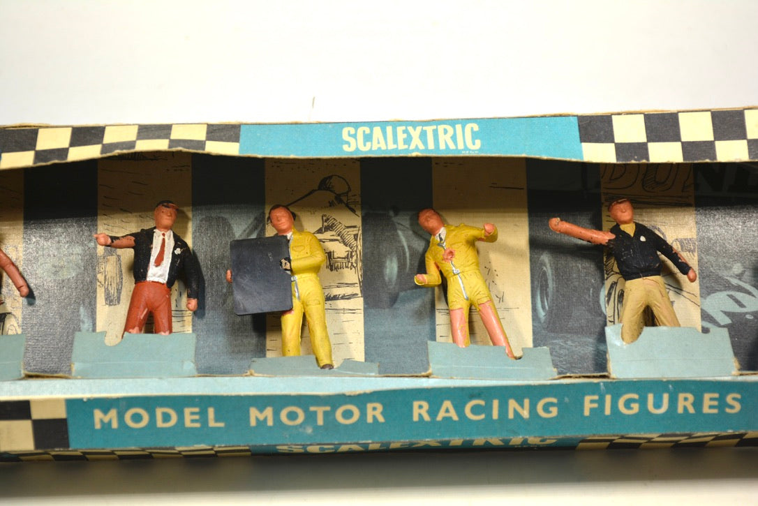 Scalextric Vintage Pit Team/Track officials Figures F300
