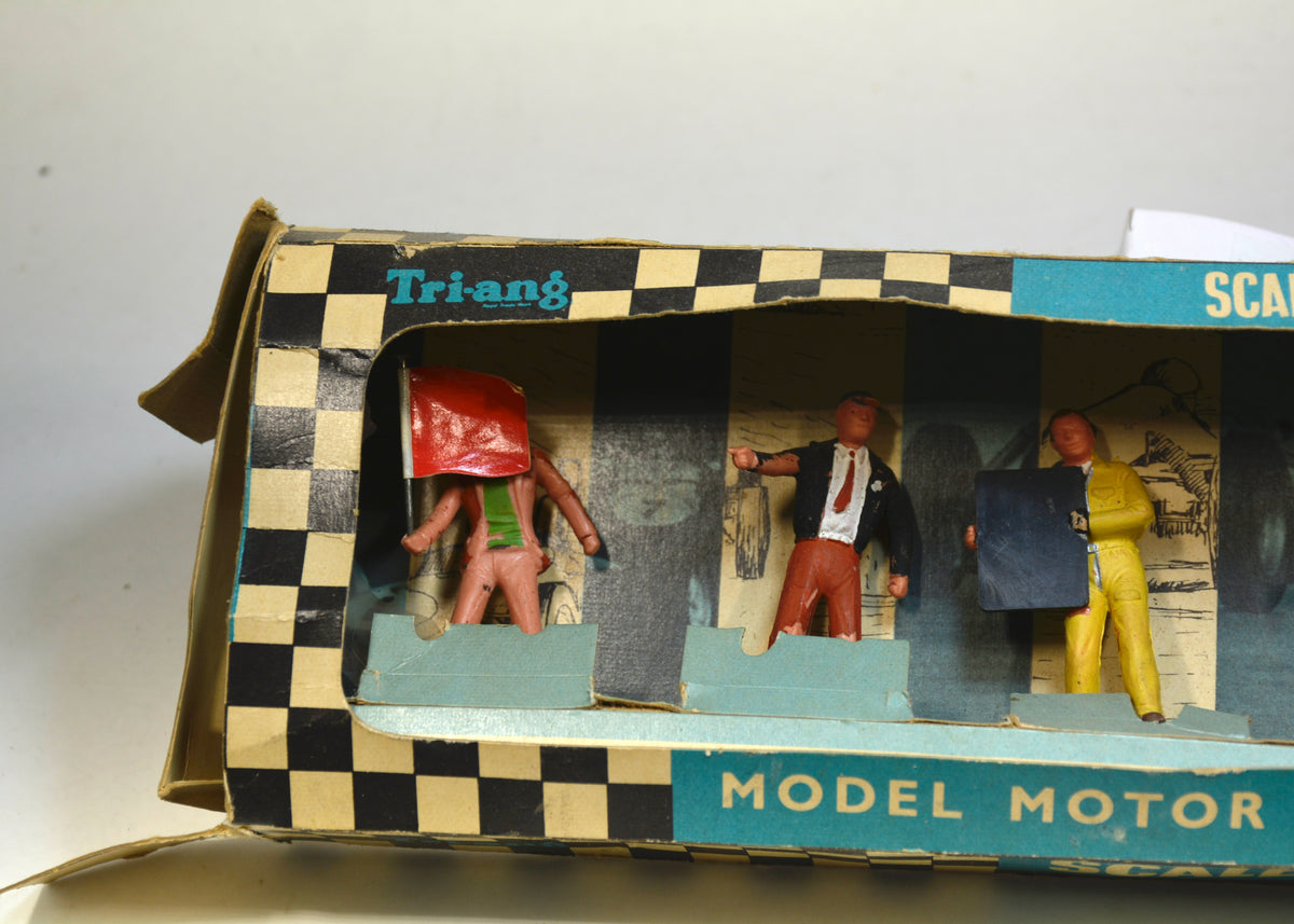 Scalextric Vintage Pit Team/Track officials Figures F300