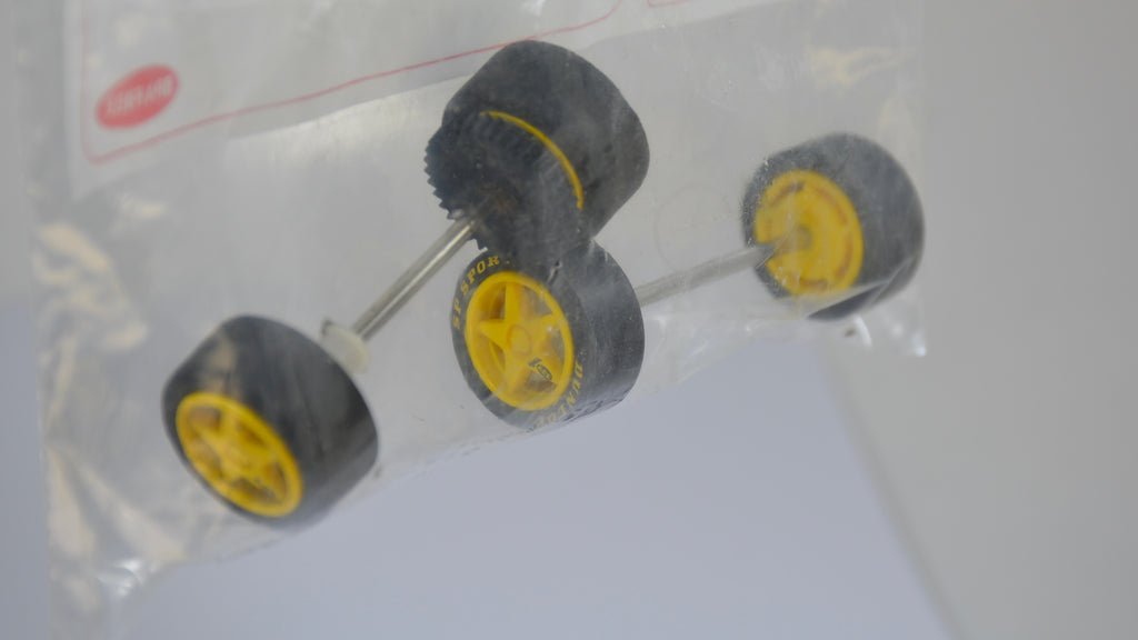 Scalextric V8 Supercar wheels Ambrose Falcon