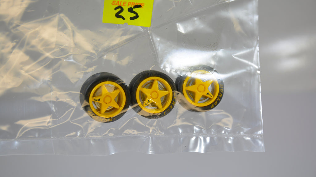 Scalextric V8 Supercar wheels Ambrose Falcon
