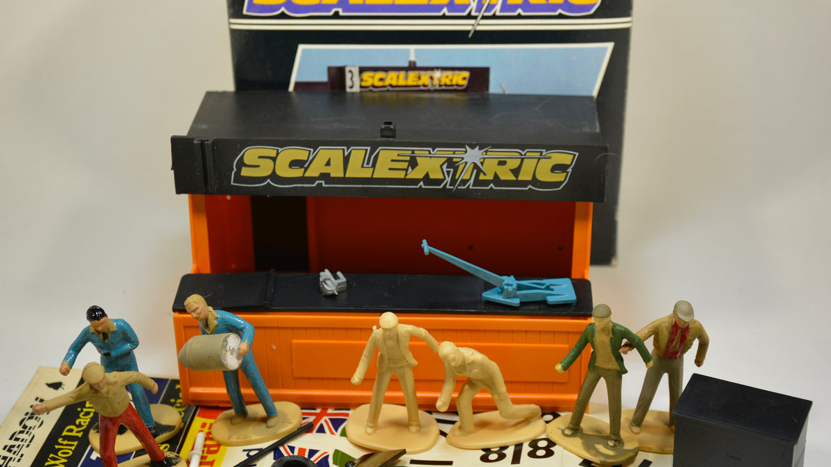 Scalextric Pit Stop & Crew C703