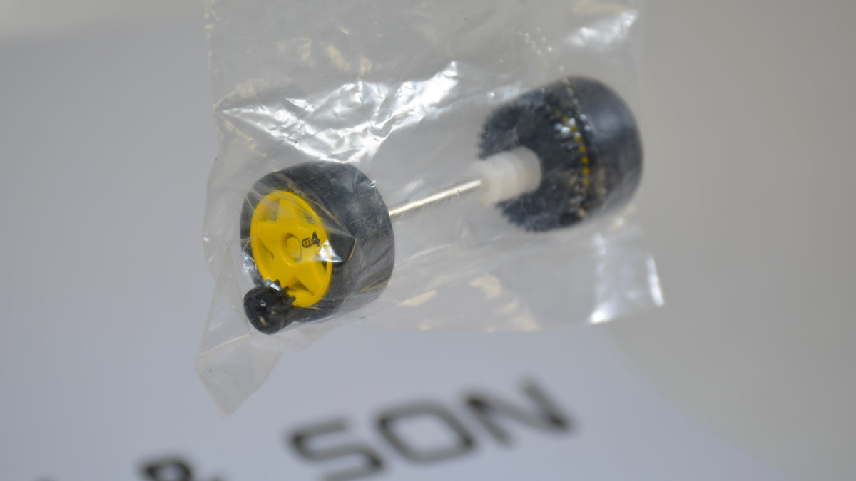 Scalextric V8 Supercar rear axle/pinion Ambrose Falcon
