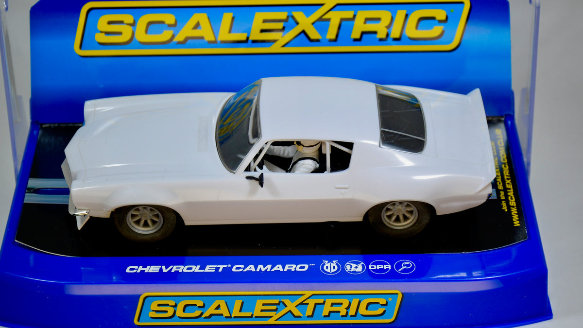 Scalextric Camaro 1970 White C3245