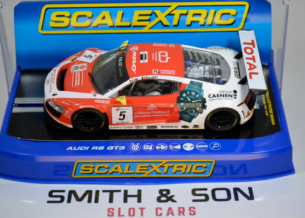 Scalextric Audi R8 GT3 Kumpen C3516