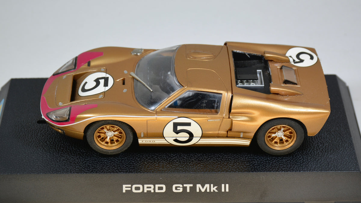 Scalextric GT40 MKII 1966 #5 C2465