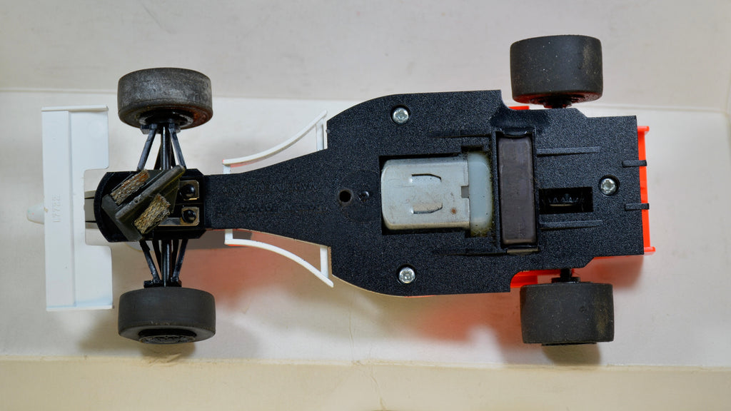 Scalextric McLaren Mercedes MP4/10 C585