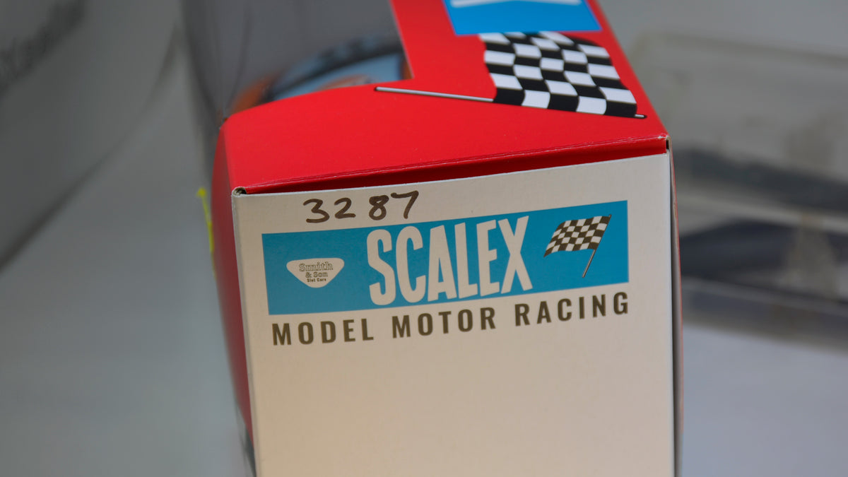 Scalextric McLaren F1 Gulf C3287