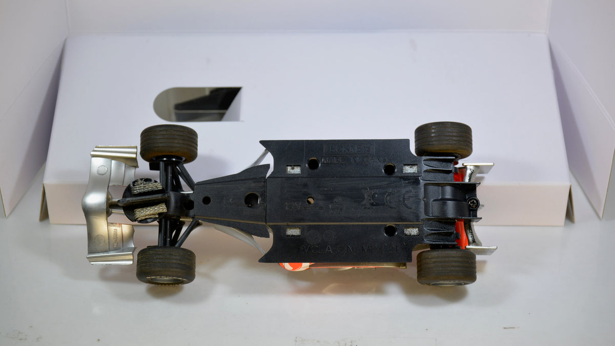 Scalextric McLaren MP4-22 C2837