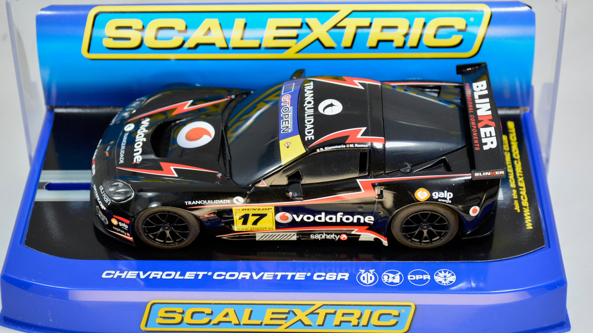 Scalextric Corvette #17 Ramos C3381