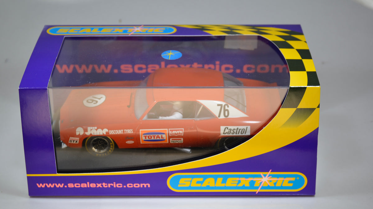 Scalextric Camaro Bob Jane C2696