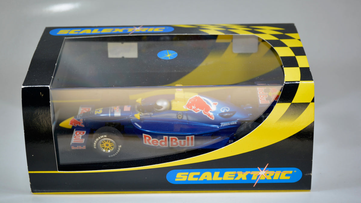 Scalextric Dallara Indy red Bull C2394