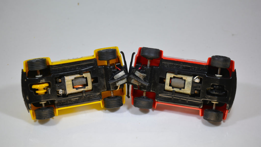 Scalextric 2 x Mini Red/Yellow