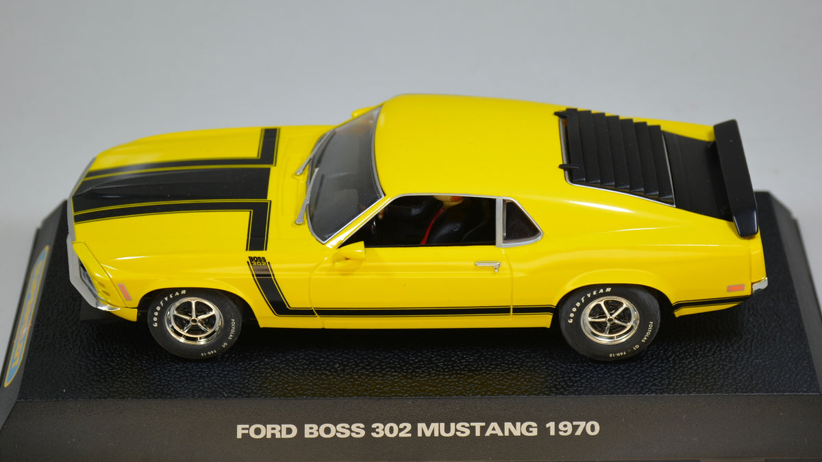 Scalextric Ford Mustang Boss 302 Street Car H2574
