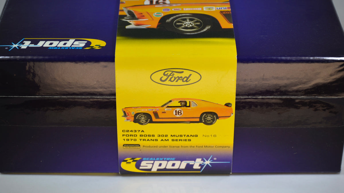 Scalextric Ford Boss 302 Mustang #16 C2437A